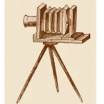 Antike Holzkastenkamera auf Stativ